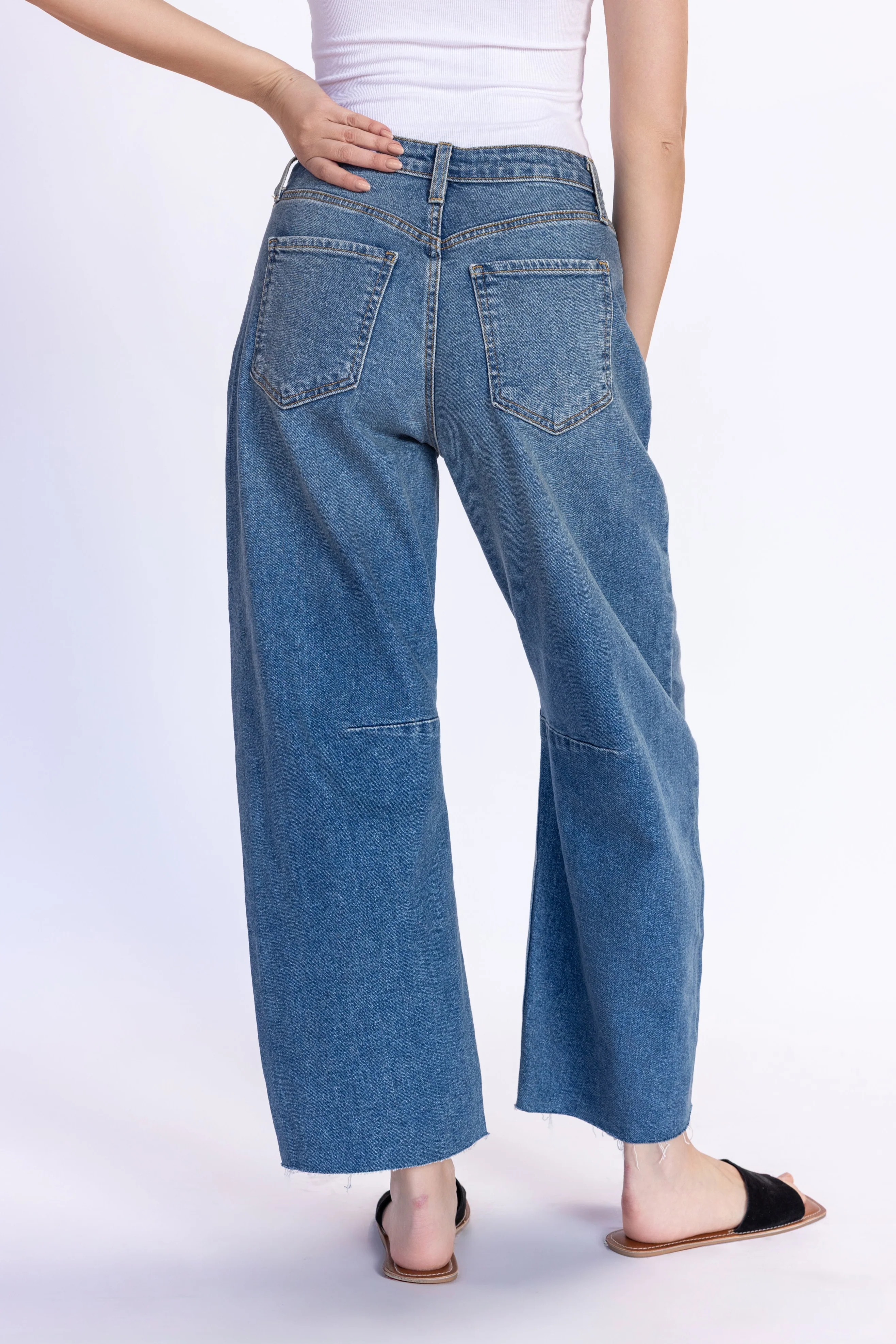 Barrel Jean - Image 8