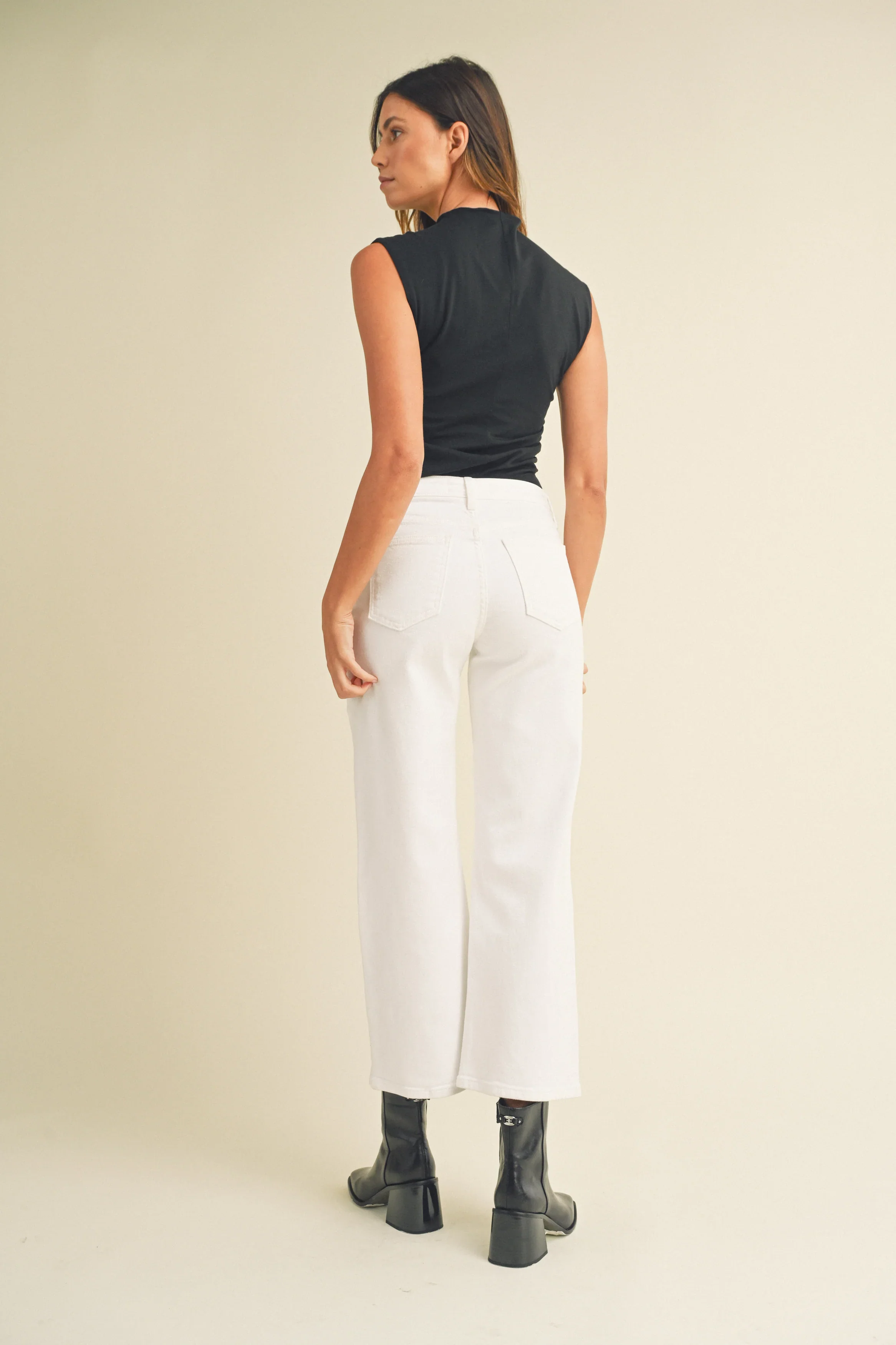 California Classic Wide Leg Jeans - Image 10