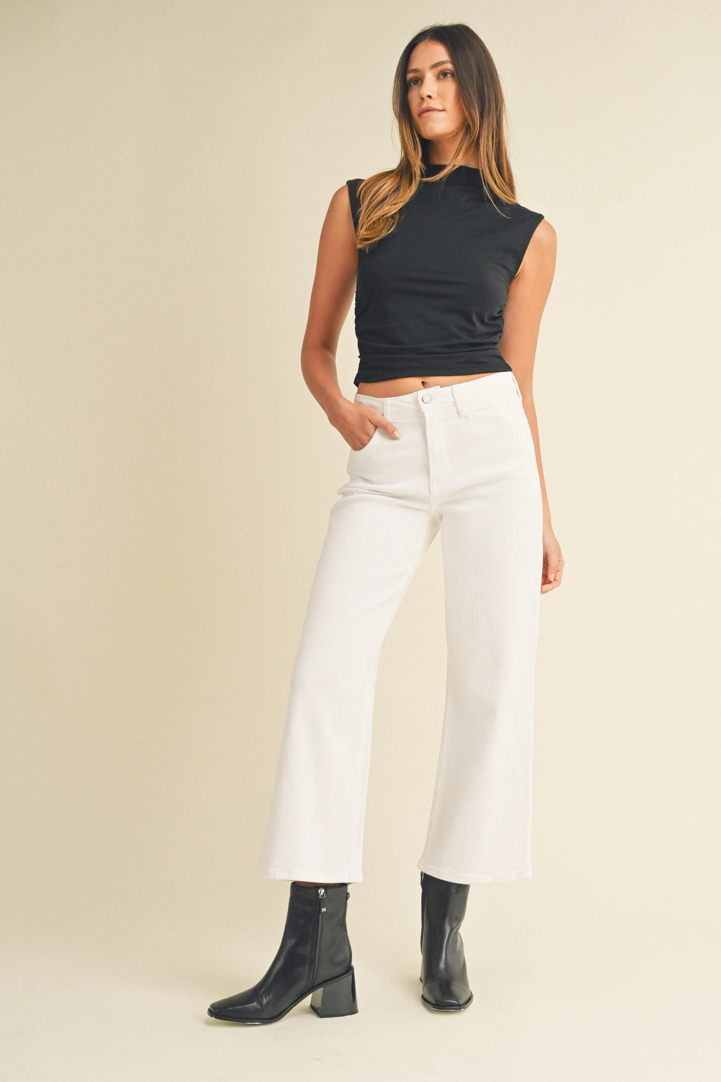 California Classic Wide Leg Jeans - Image 9