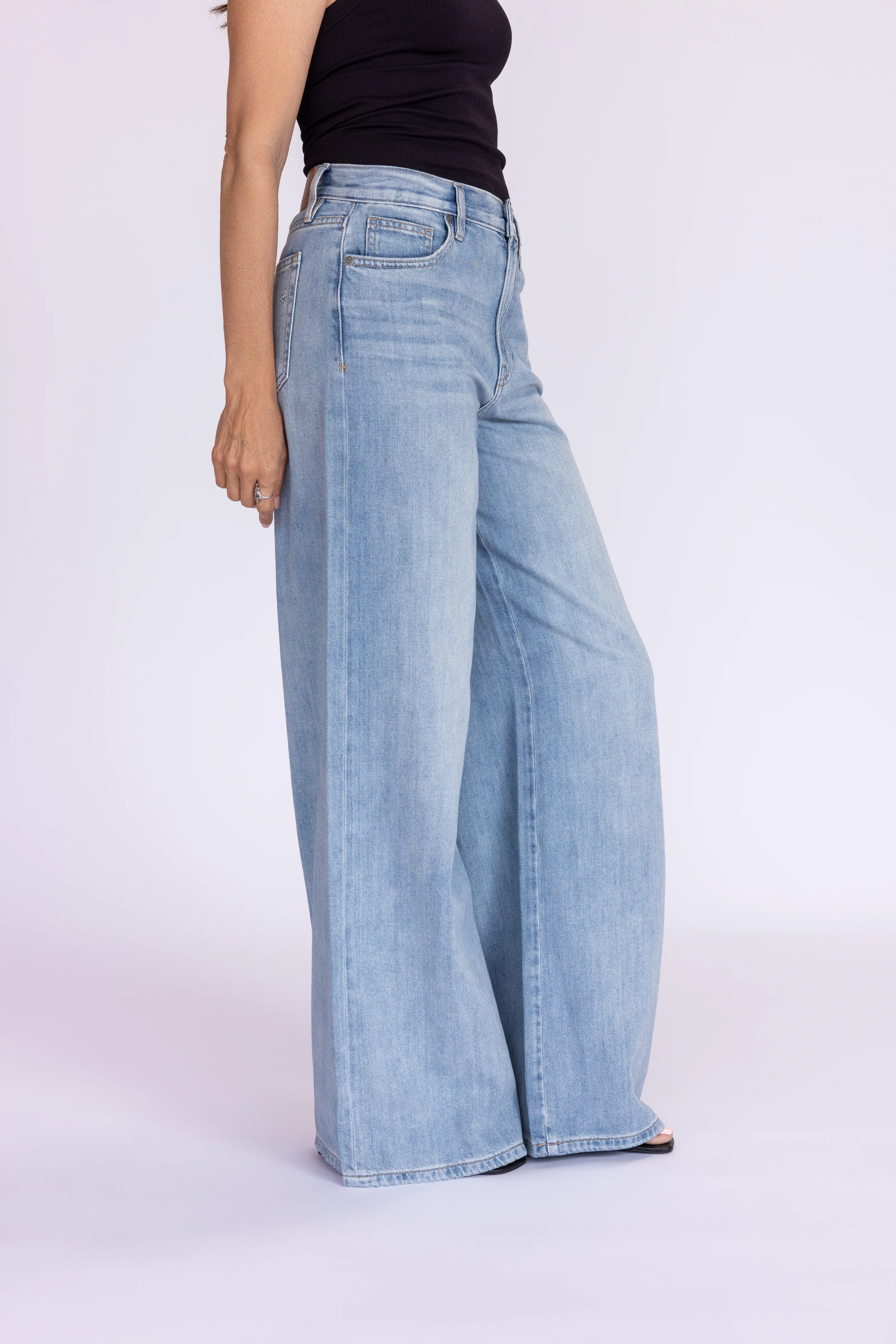 Ruby High-Rise Wide Leg - Image 4