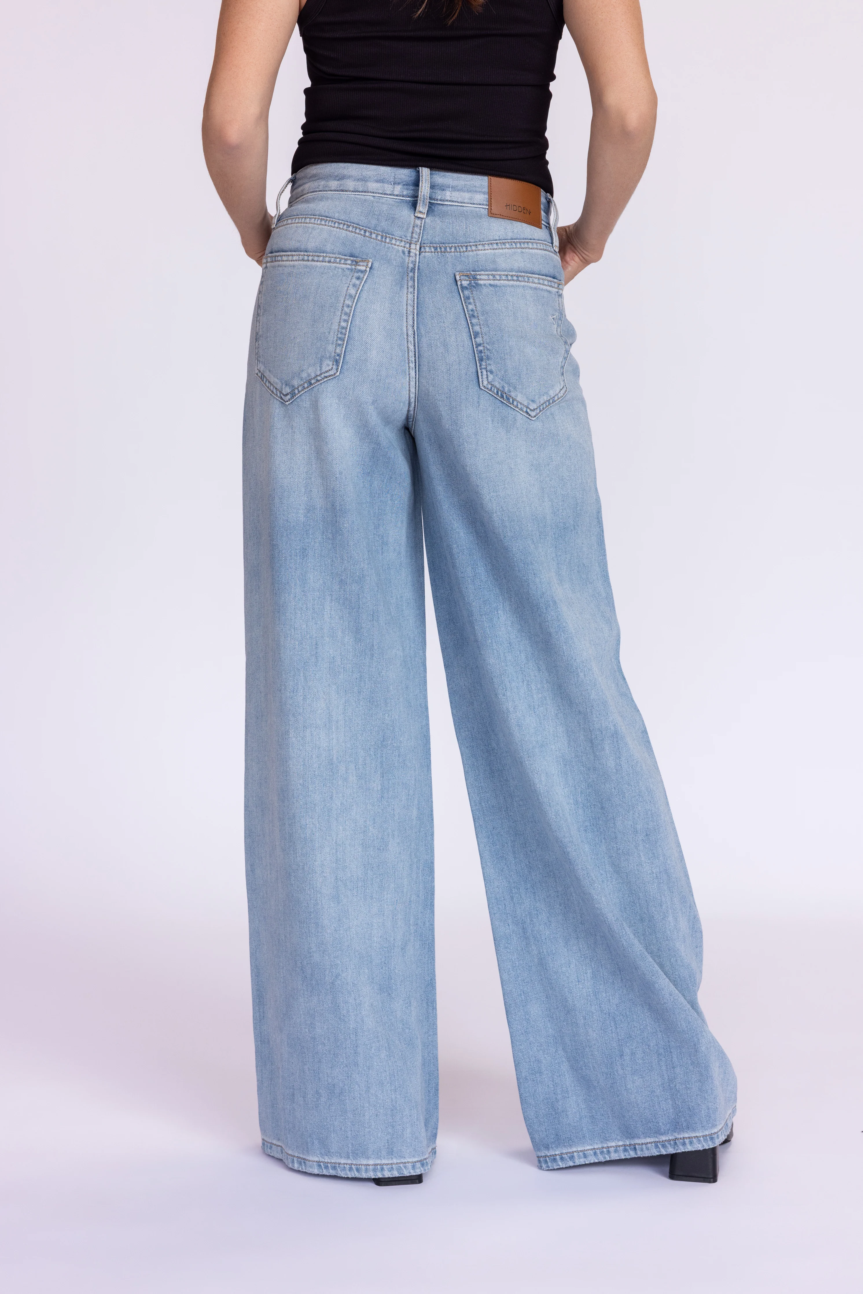 Ruby High-Rise Wide Leg - Image 5