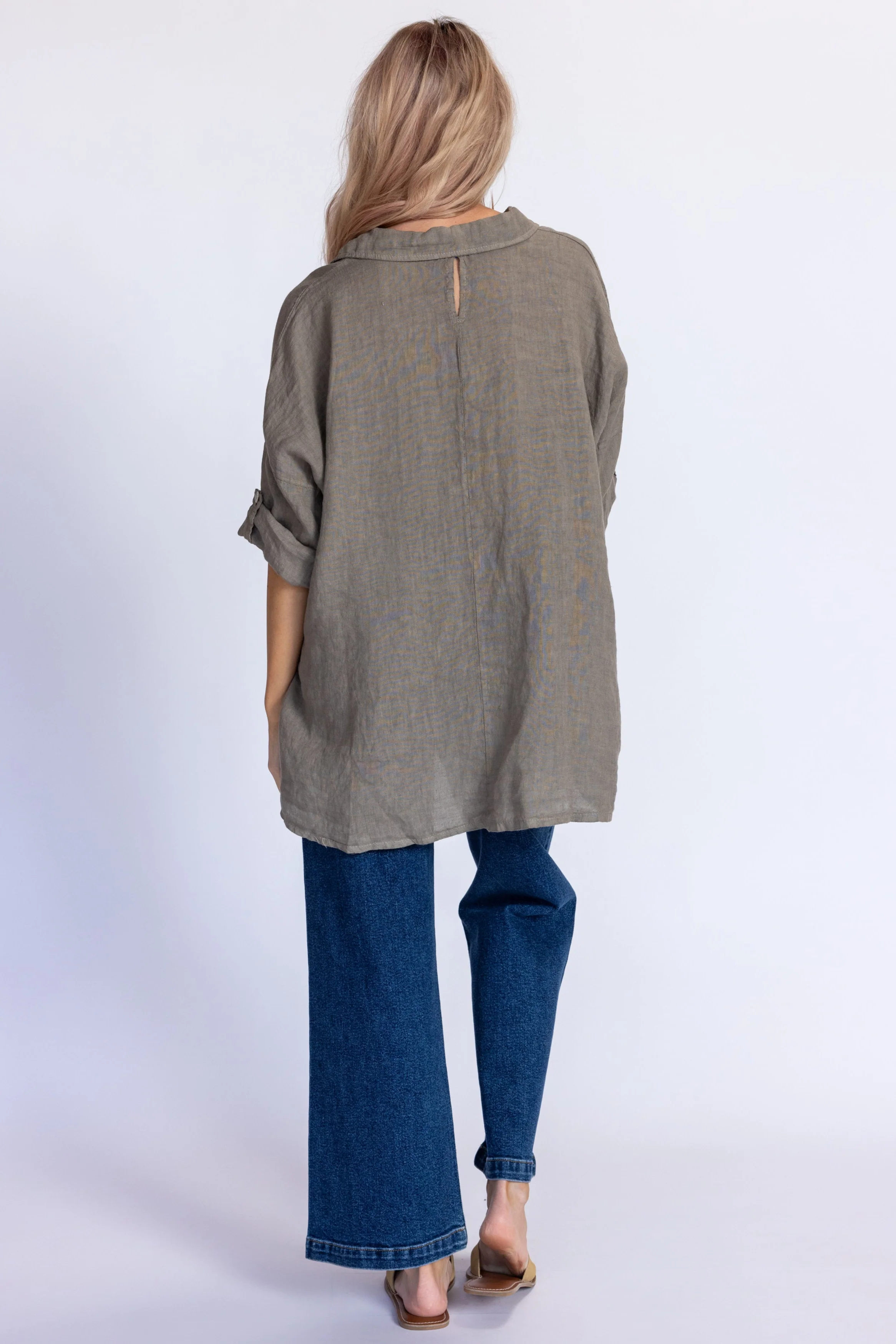 Keyhole Linen Shirt - Image 10