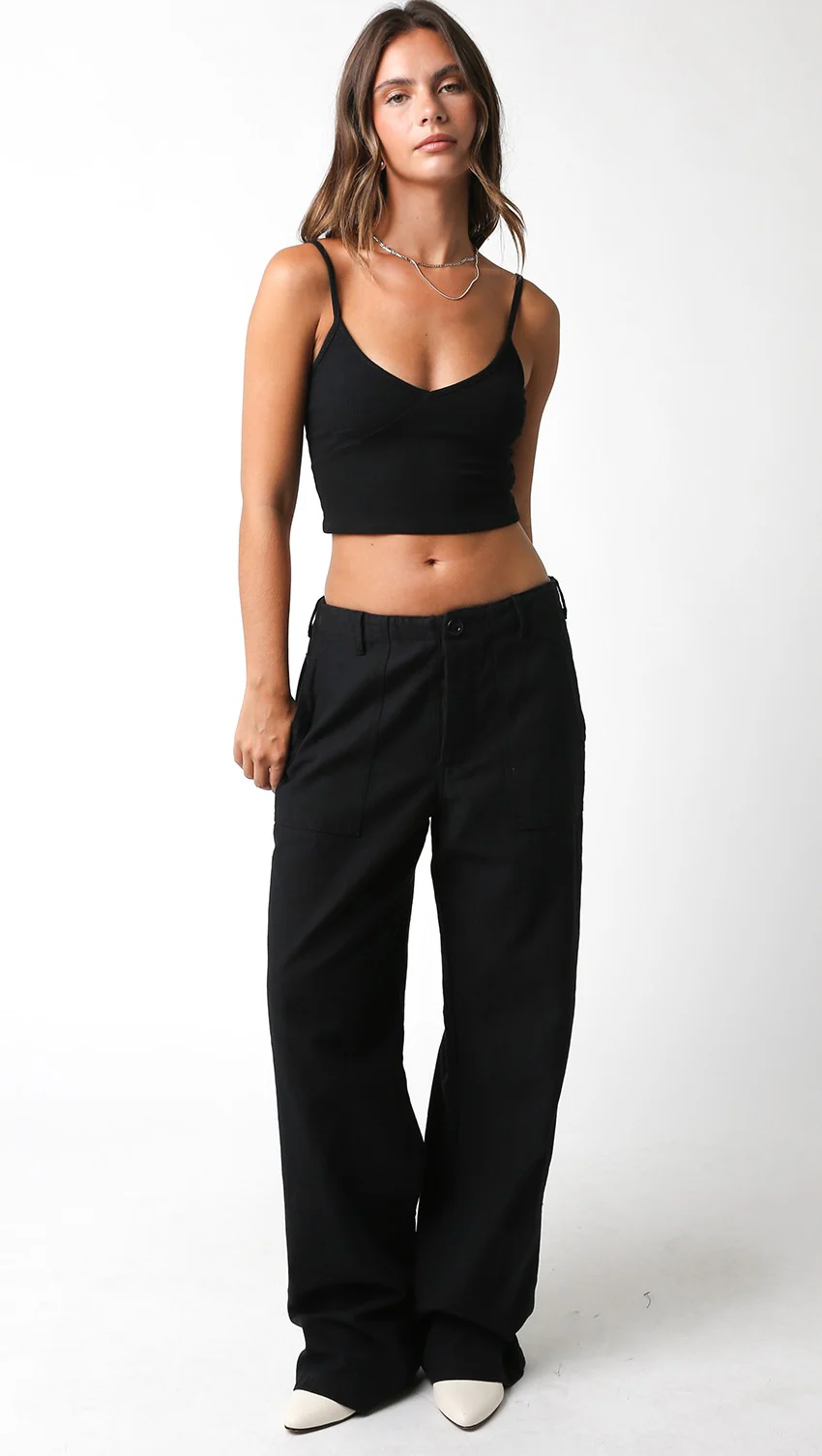 Monique Pant - Image 4