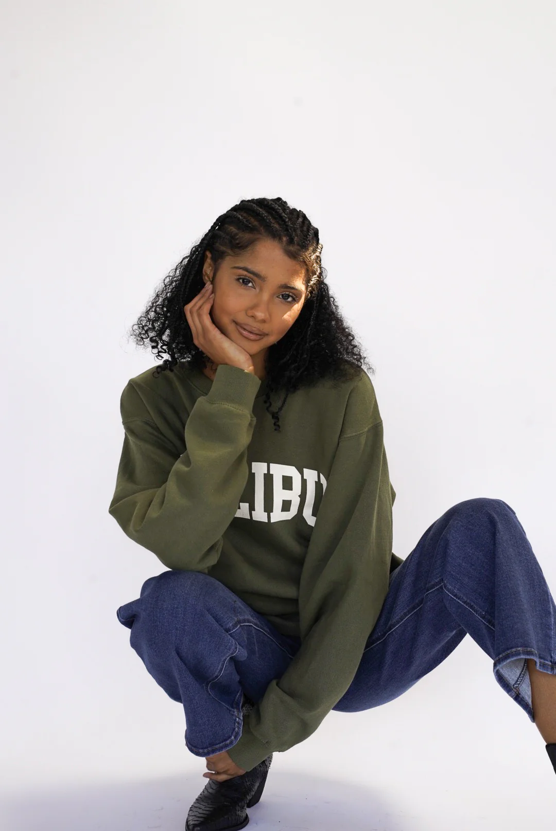 Malibu Crewneck Sweatshirt - Image 12