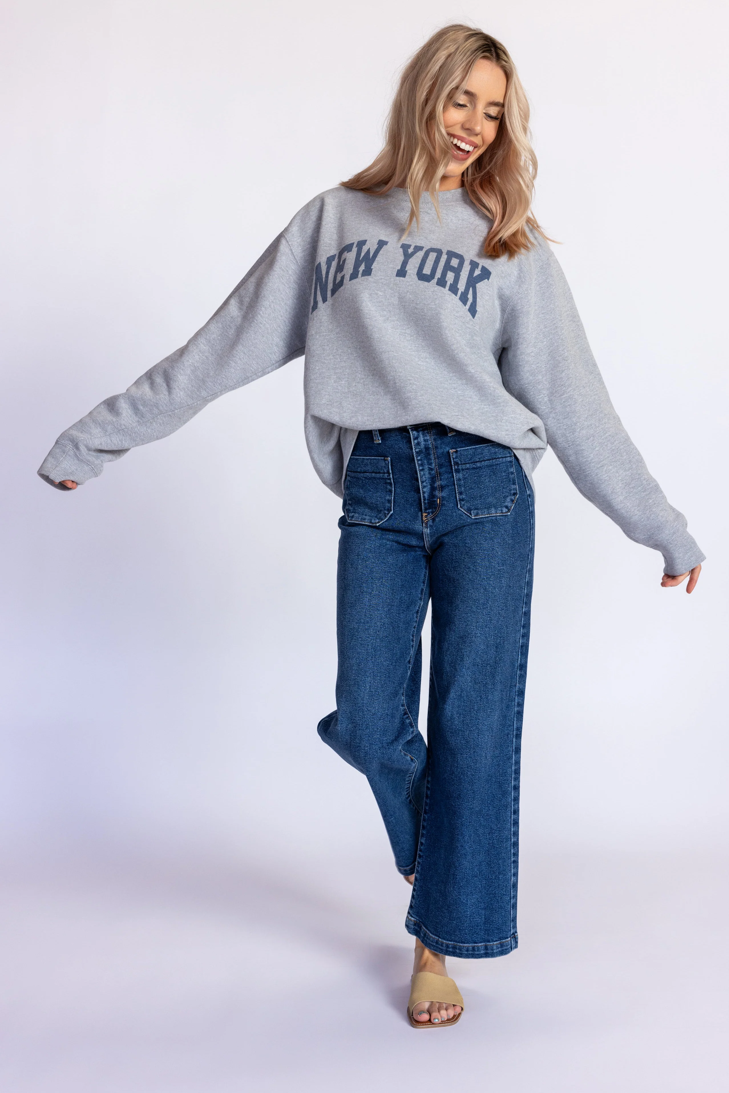 New York Crewneck Sweatshirt - Image 11